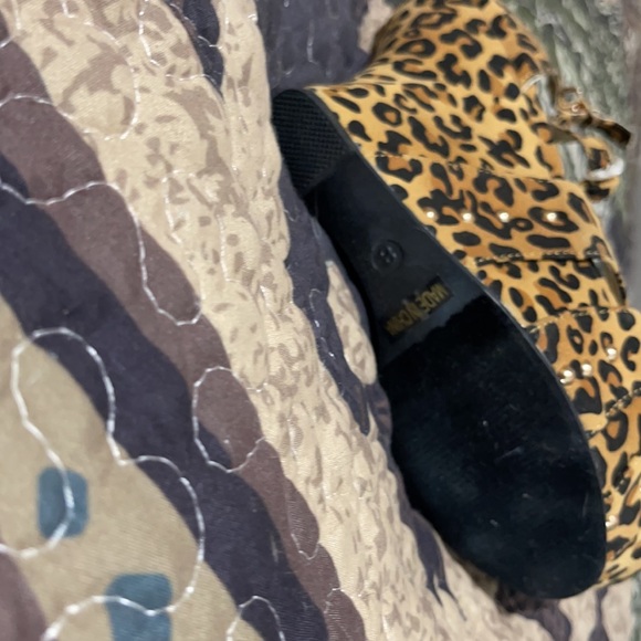 Cheetah print heals - Picture 4 of 6